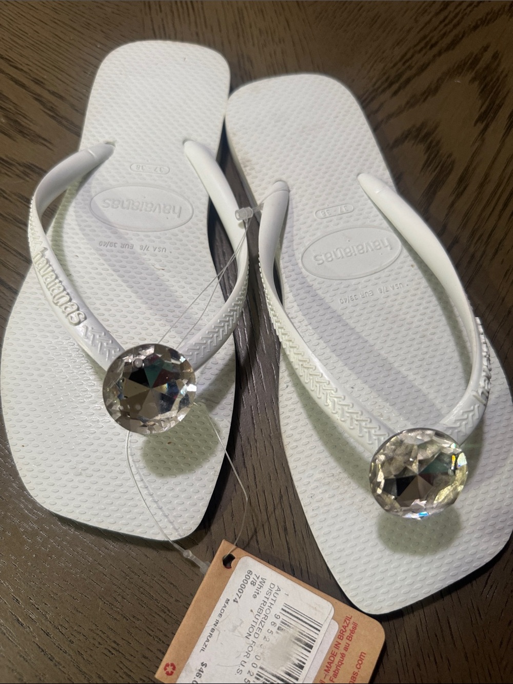 Havaianas White Flip Flops with Large Crystal Accent size 7–8 women’s